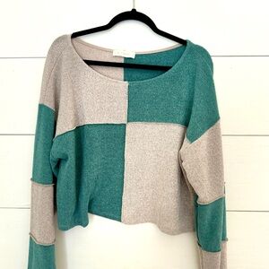 “NWT “BY Together” Block Style Green and BeigeSweater.